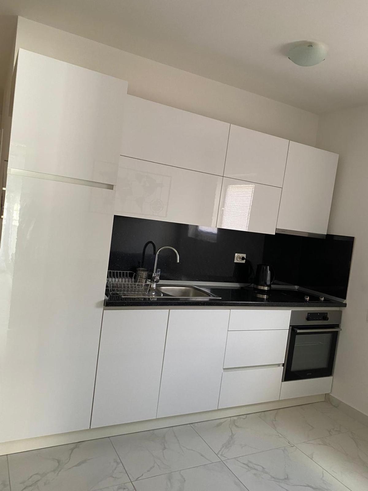 B Apartment Makarska